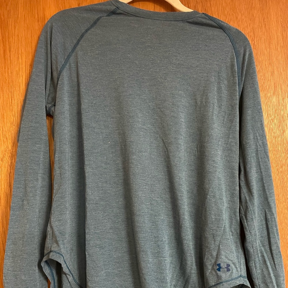 UA long sleeve workout top